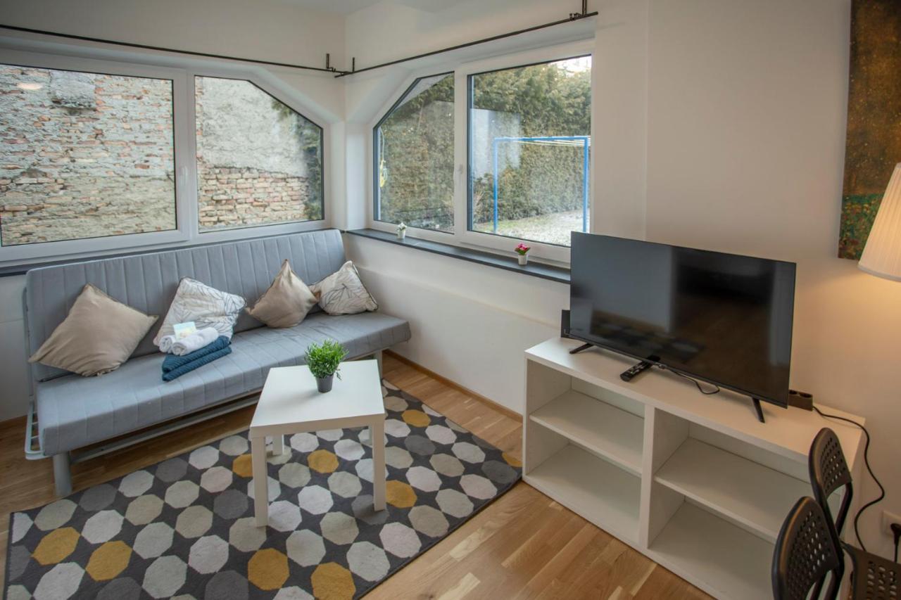 Lovely City Center Apartment In Innsbruck Exteriör bild